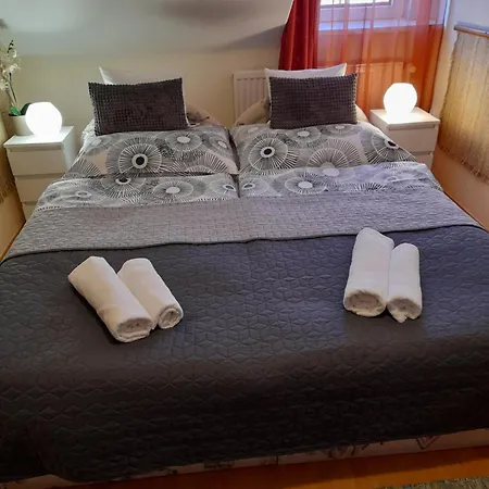 게스트하우스 Zoeld Sziget Vendeghaz 3*